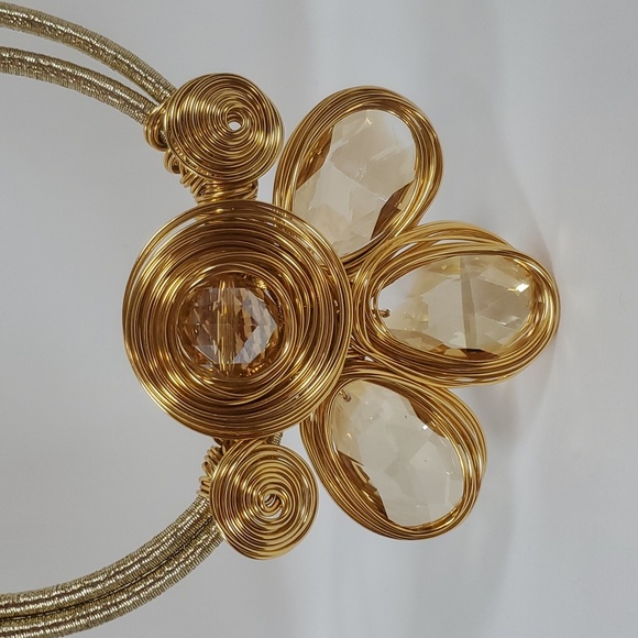 5 Layer Illusion Wire Color Shell & Chunky Statement Necklace & Earrings - Picture 11 of 16